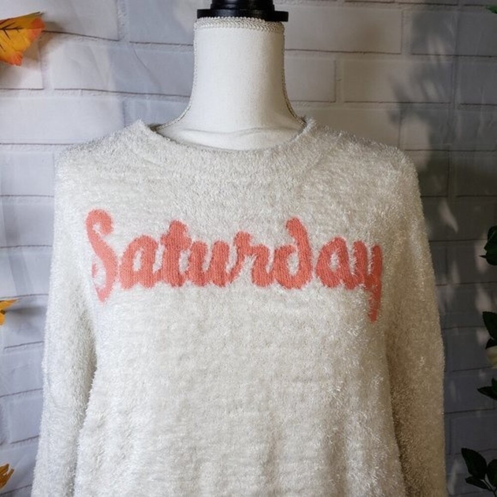Soft White Fuzzy Sweatshirt womens S Oversized Top Cozy Loungewear Crew Neck